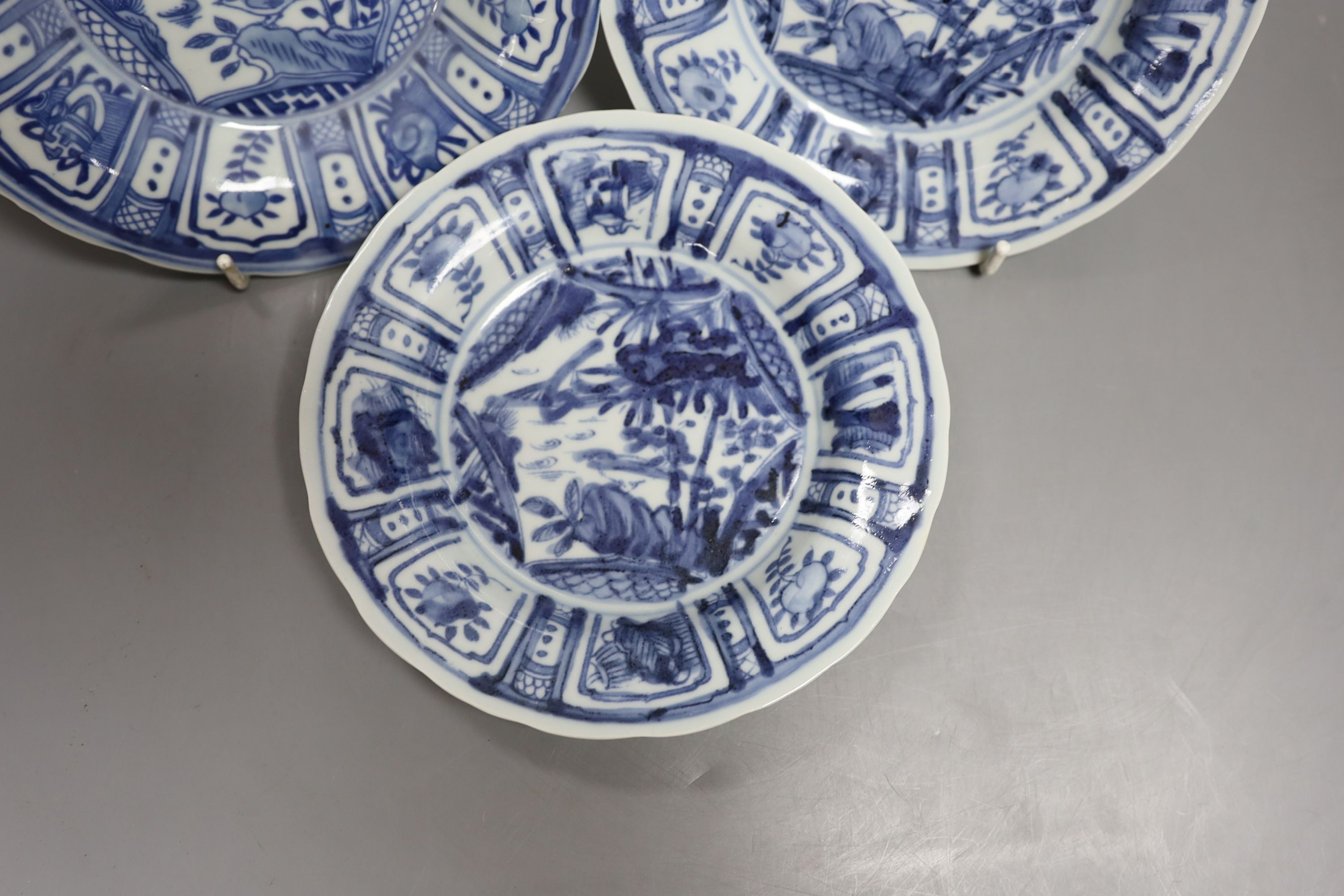 Three Chinese blue and white kraak style porcelain plates - 16.5cm diameter